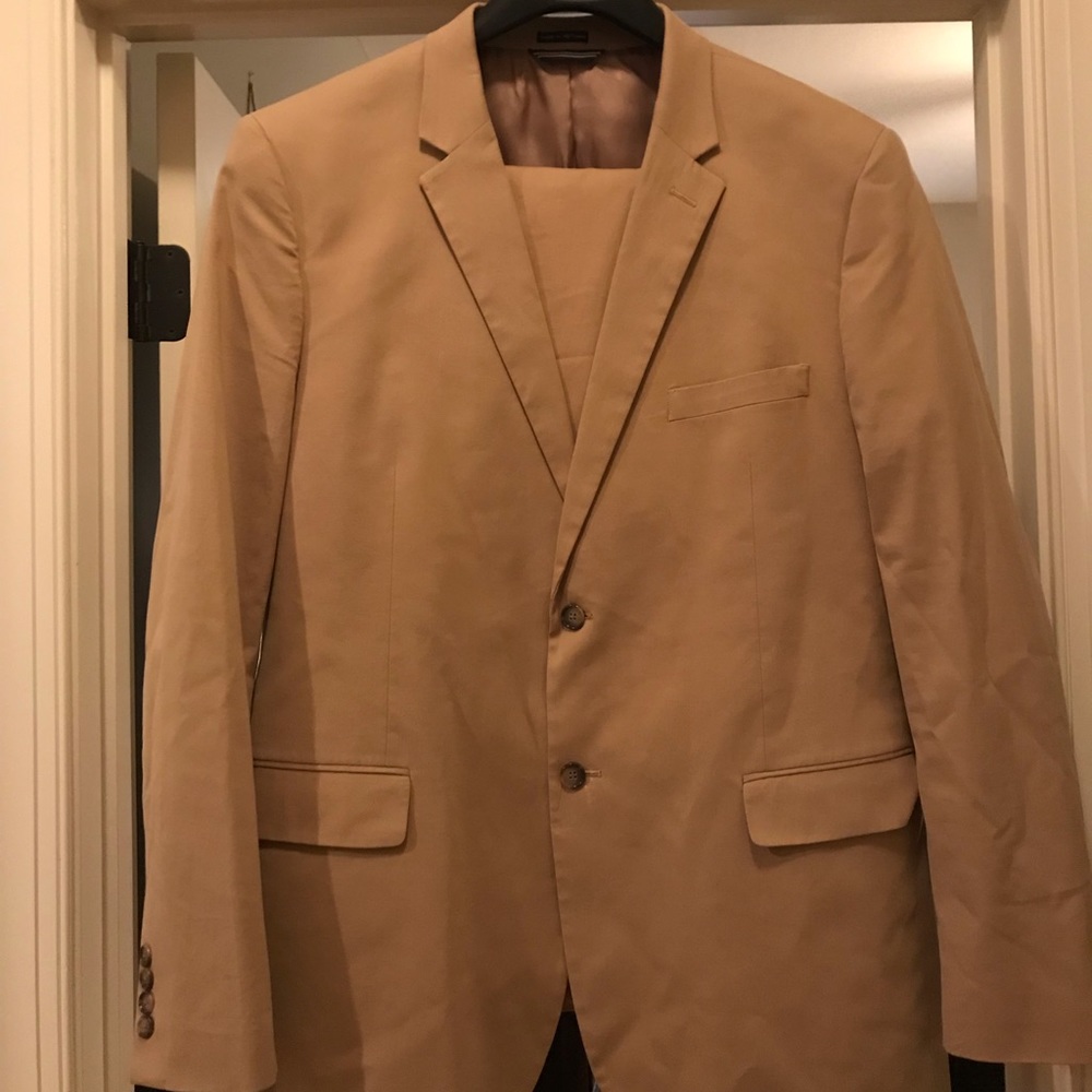 Men’s Nautica khaki suit